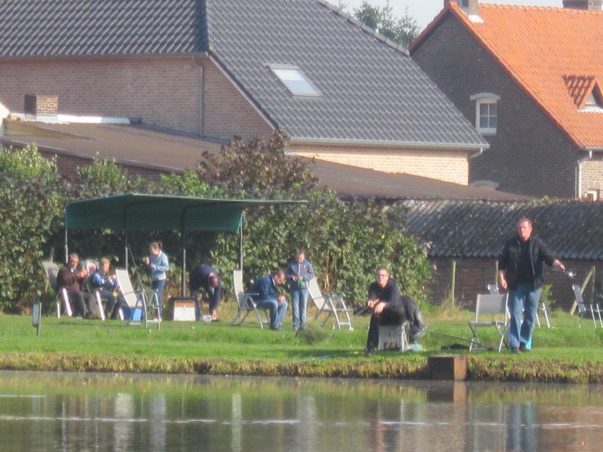 Hotel De Watermolen Bocholt Exterior photo